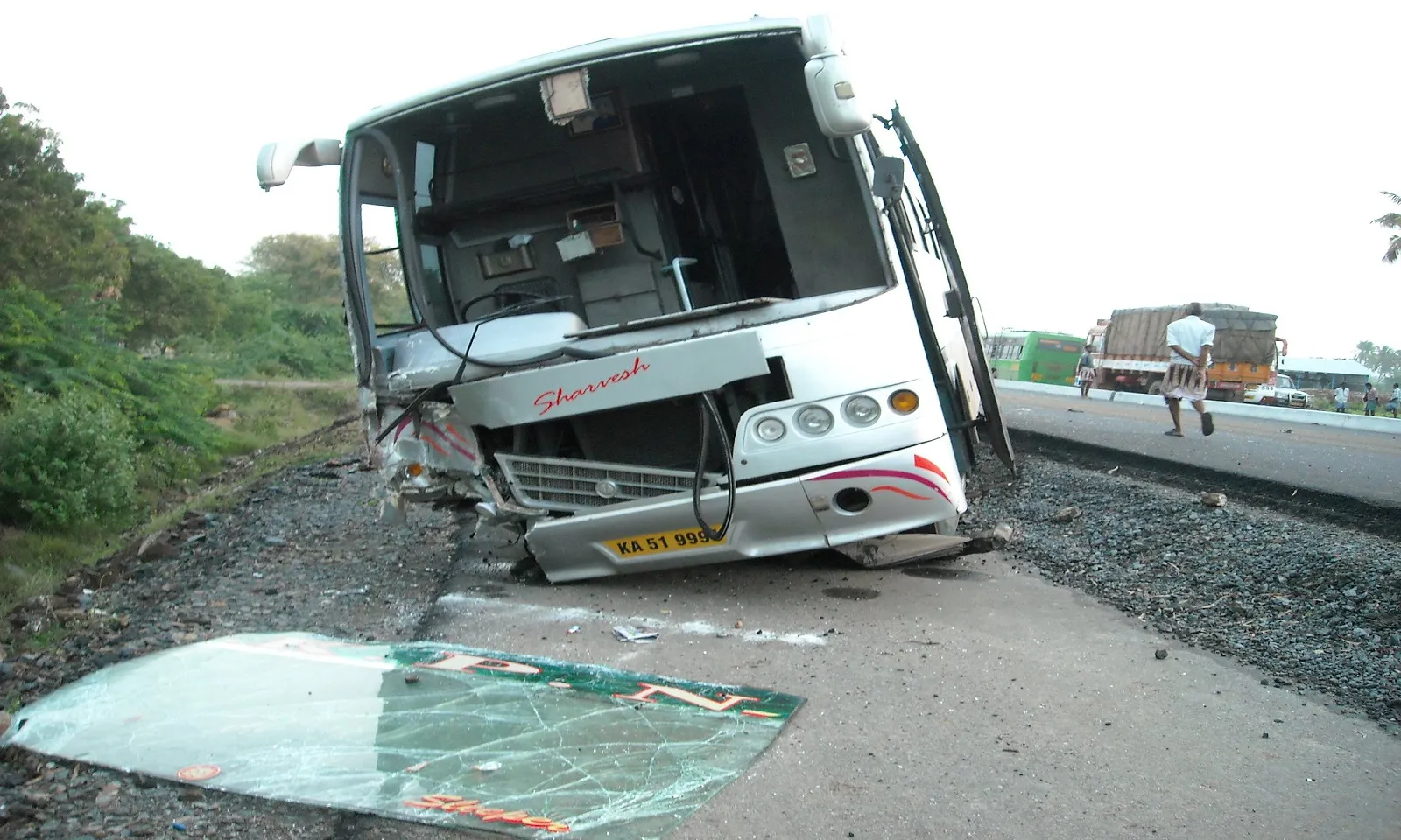 Gadkaris Claim That Road Accidents Dropped in Tamil Nadu by 52% False Gadkaris Claim That Road Accidents Dropped in Tamil Nadu by 52% False