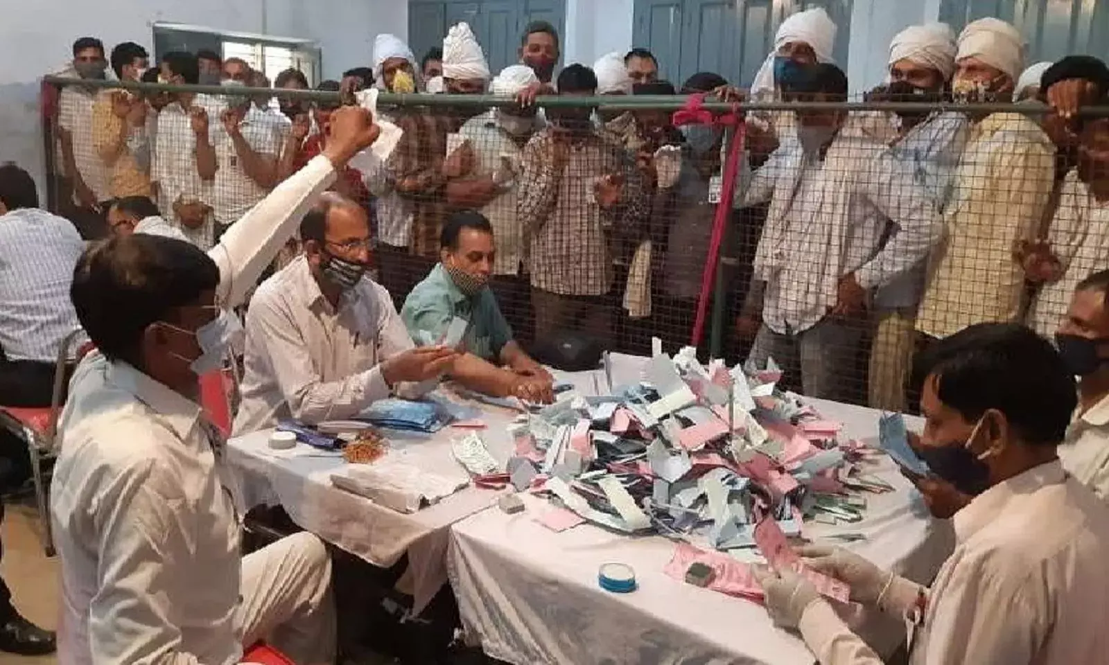 Death Toll of Teachers on UP Poll Duty: 1,621 and Counting, Says Union Death Toll of Teachers on UP Poll Duty: 1,621 and Counting, Says Union